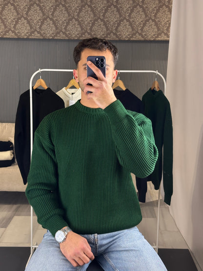 ROUND NECK