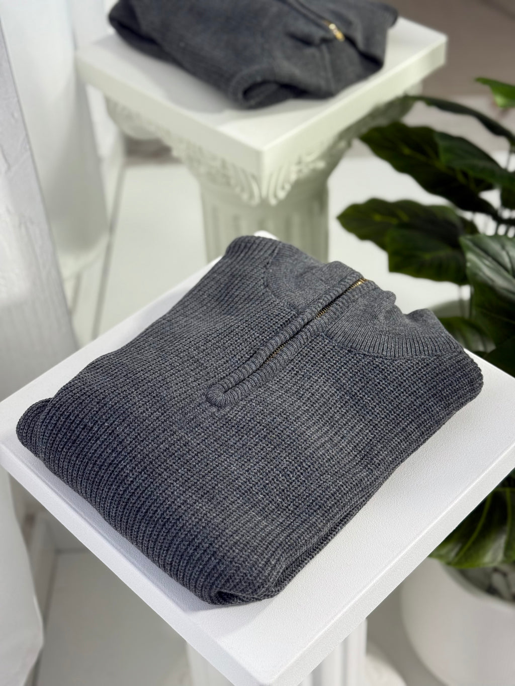 Zipper pullover sweatshirt